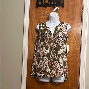 Floral Print Sleeveless Top - Green